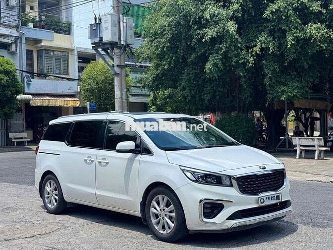 Kia Sedona 2019 Dầu Trắng 7 chỗ