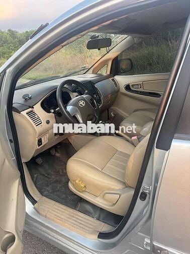 Toyota Innova E 2015 Số sàn Bạc