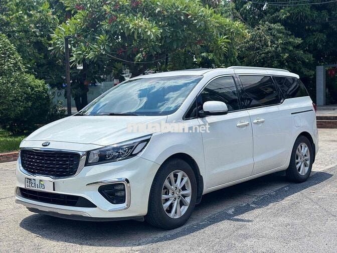 Kia Sedona 2019 Dầu Trắng 7 chỗ