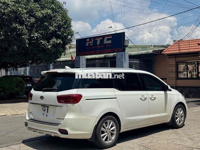 Kia Sedona 2019 Dầu Trắng 7 chỗ