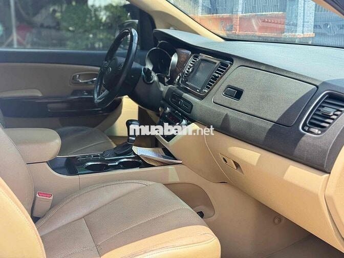 Kia Sedona 2019 Dầu Trắng 7 chỗ