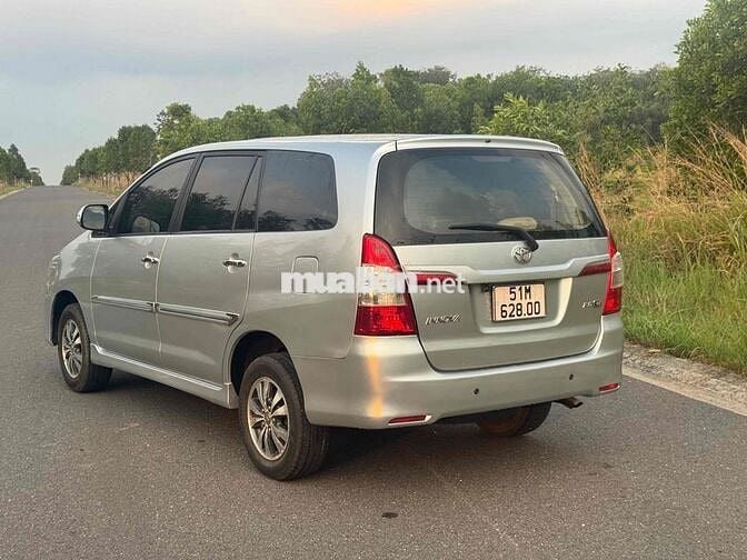 Toyota Innova E 2015 Số sàn Bạc