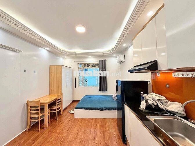 Studio Lối Đi Riêng - Full Nội Thất - Tân Định Quận 1 - Cửa Sổ Trời