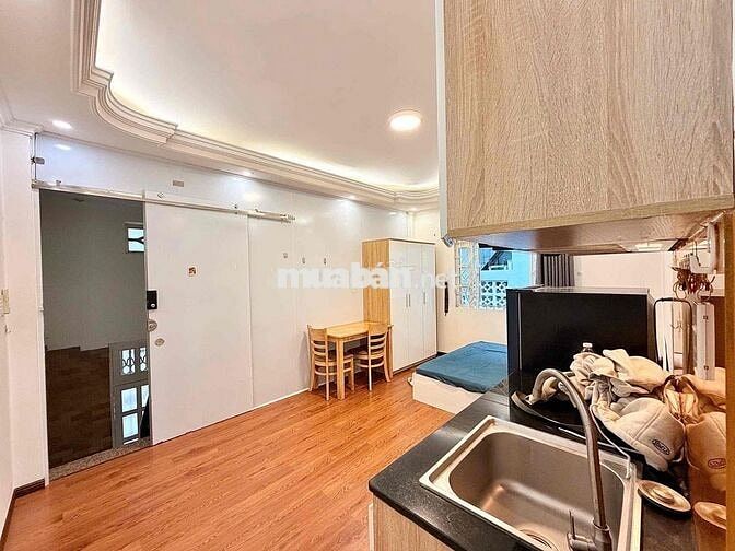 Studio Lối Đi Riêng - Full Nội Thất - Tân Định Quận 1 - Cửa Sổ Trời