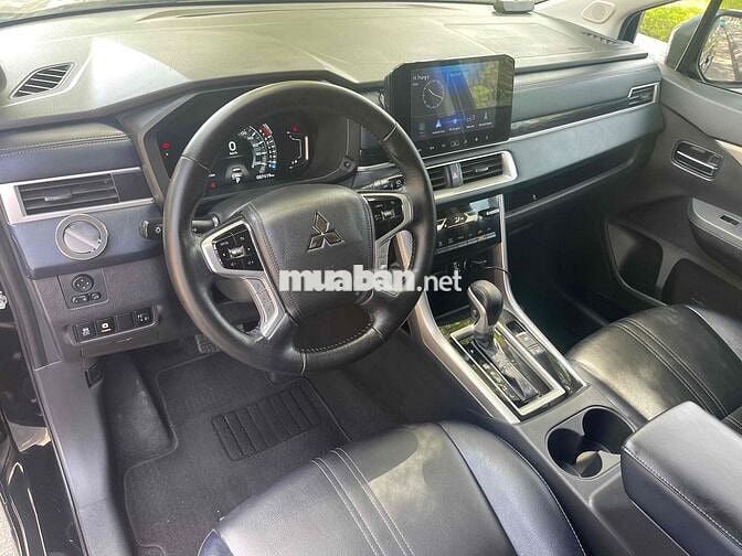 Mitsubishi Xpander Cross 2023 Cao cấp Đen 8 vạn