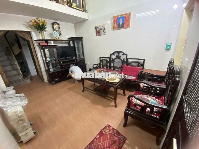 Cho thuê nhà nguyên căn trong ngõ Tân Lạc Đại La