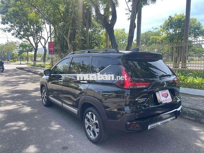 Mitsubishi Xpander Cross 2023 Cao cấp Đen 8 vạn