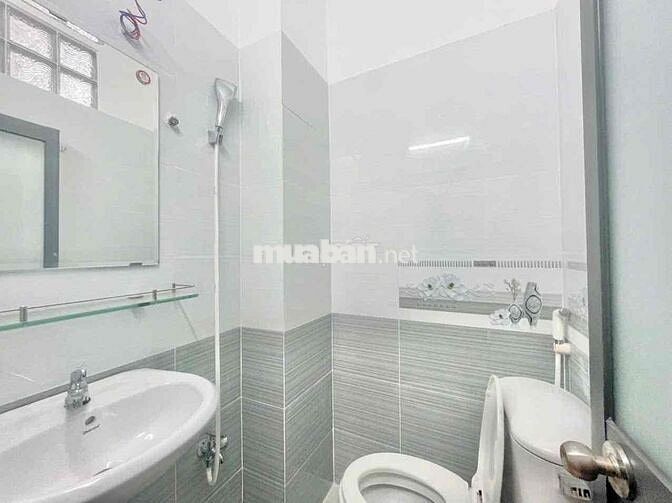 cho thuê phòng Studio có thang máy sát Trần Hưng Đạo q1