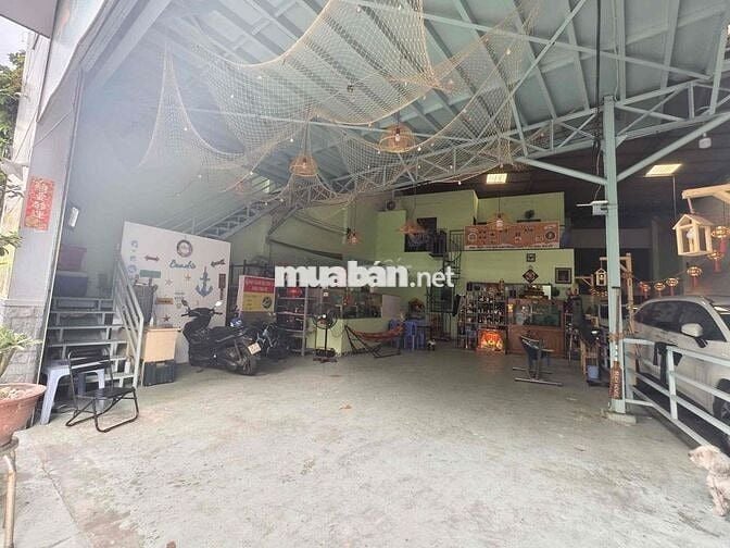Mặt tiền Đội Cung 8x15m trệt + lửng -Giá 20tr