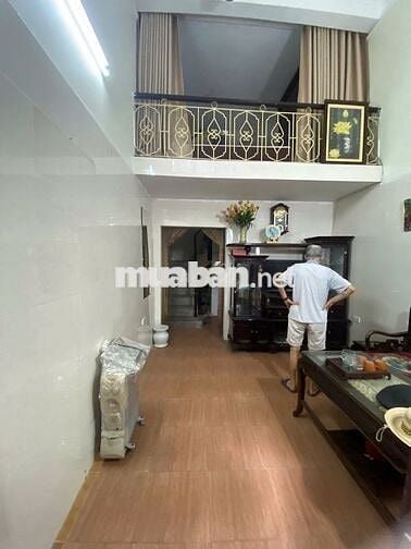 Cho thuê nhà nguyên căn trong ngõ Tân Lạc Đại La