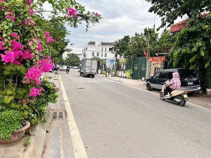 Bán Đất Mặt Tiền Đường Lớn Ven Hồ Sinh Thái Long Biên