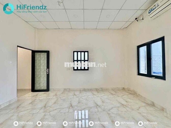 Căn hộ dịch vụ Ban Công 1PN Tách Bếp ngay trung tâm Trường Thọ