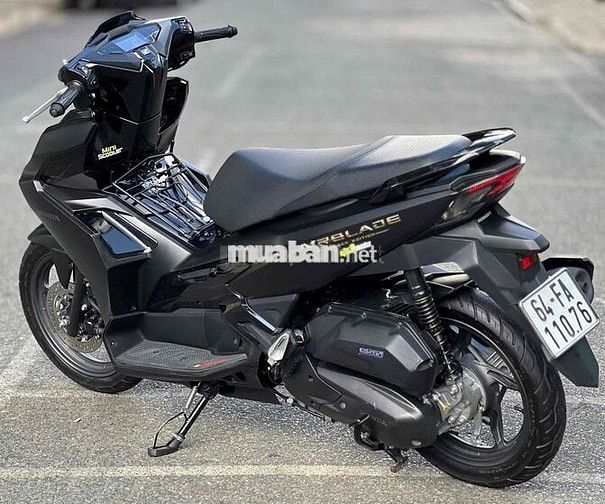 Honda Air Blade 125 2024 lướt nợ xấu trả 30% ạ