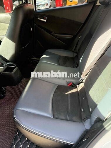 Mazda Mazda 2 Premium 2022 Trắng 30.000km Tự động