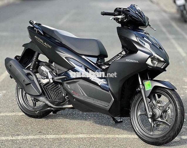 Honda Air Blade 125 2024 lướt nợ xấu trả 30% ạ