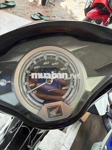 Honda Future FI 2025 Trắng 2000 km
