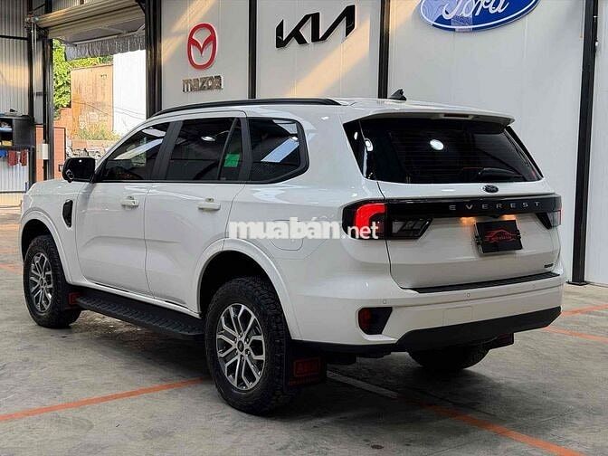 Ford Everest 2024 nhập Thái rất mới