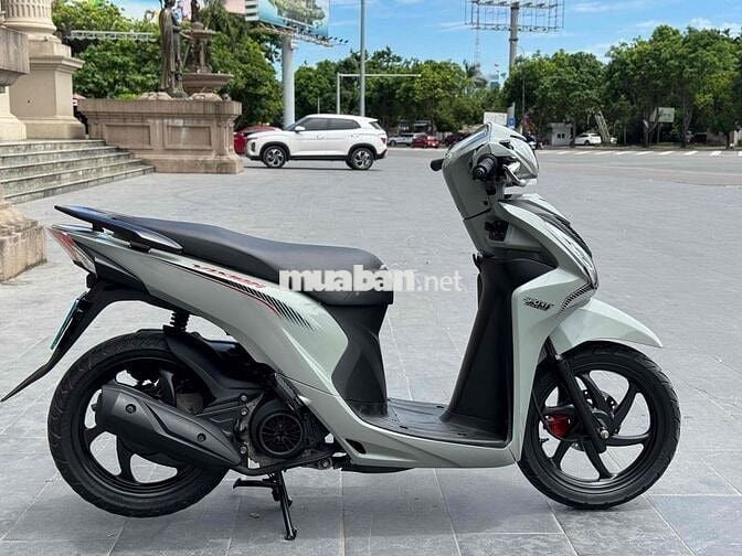 Honda Vision Xám