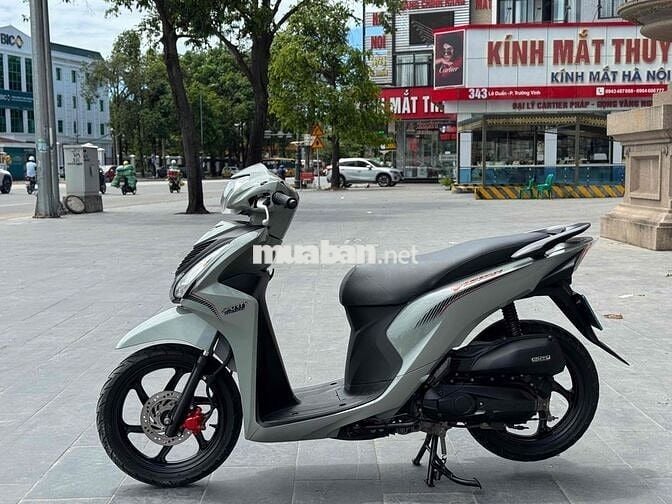 Honda Vision Xám