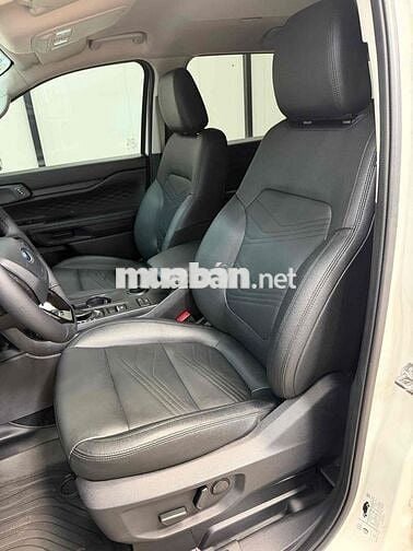 Ford Everest 2024 nhập Thái rất mới