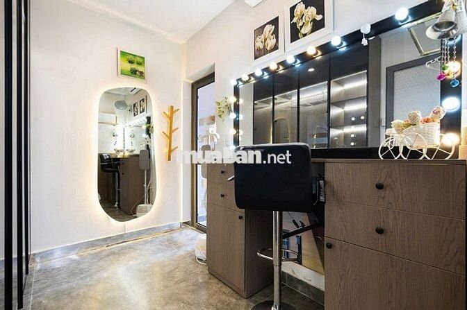 Căn 2PN River Gate Quận 4 56m² Full NT có thể ở liền giá 18 Triệu