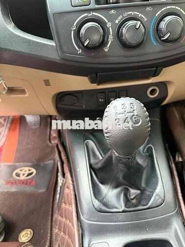 Toyota Fortuner 2016 Máy dầu Số sàn Trắng