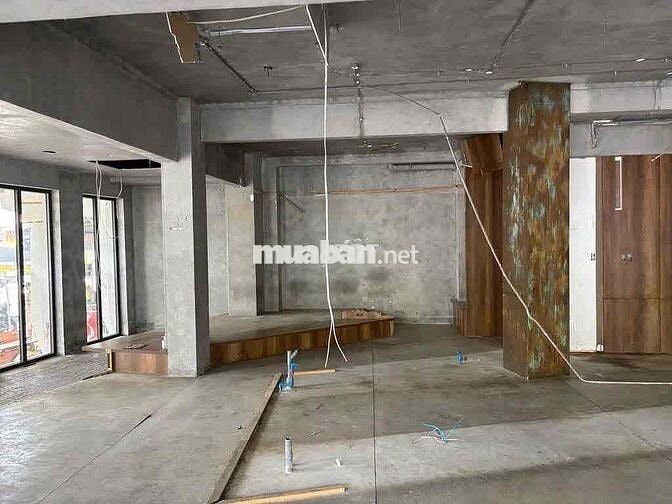 Cho Thuê Mặt Bằng Góc 2 Mặt Tiền Lý Chính Thắng – Bà Huyện Thanh Quan,