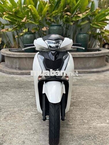 Honda SH 125 CBS 2018 Trắng xe đẹp chính chủ