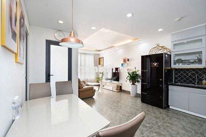 Căn 2PN River Gate Quận 4 56m² Full NT có thể ở liền giá 18 Triệu