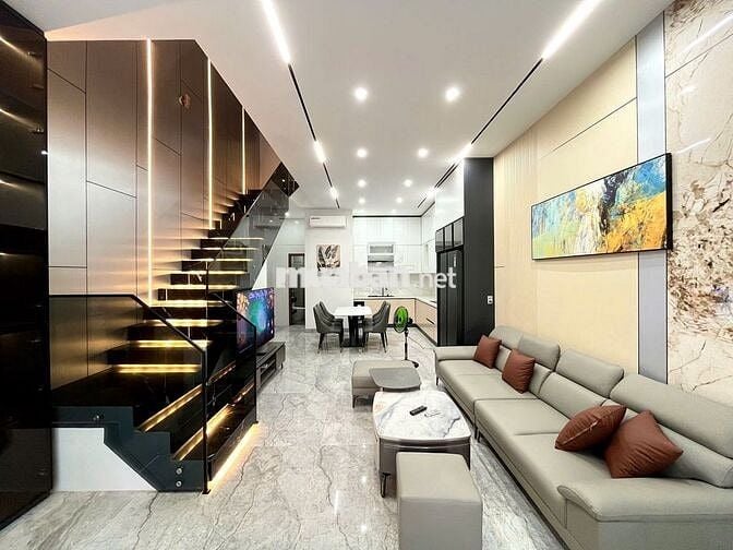 CHO THUÊ NHÀ 3 TẦNG MT NGUYỄN CHÍCH - 3PN , FULL NỘI THẤT