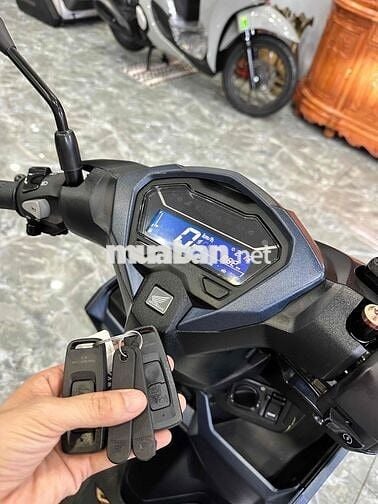 Honda Vario 125 2024 Xám 862 km