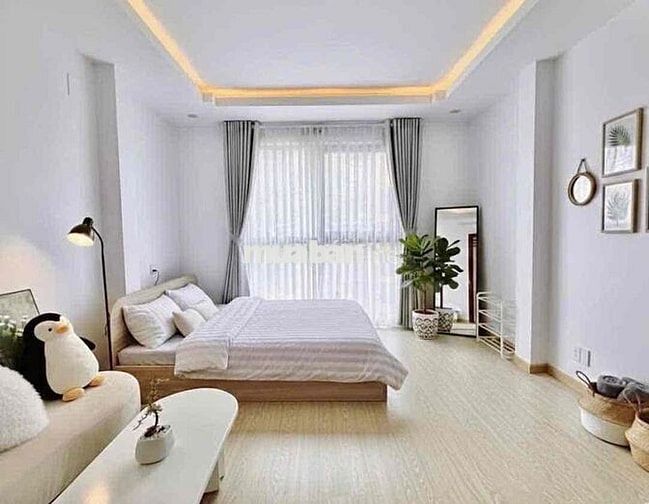 Studio mặt tiền Quận 5,thang máy trống sẵn cho thuê