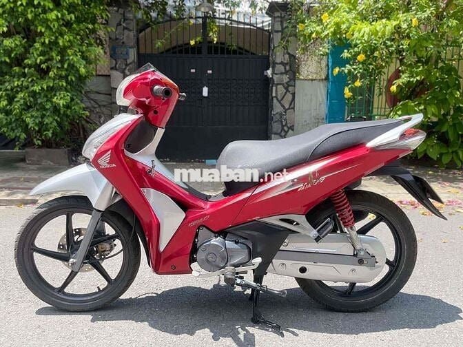Honda Future FI  2012 Đỏ Bạc mới len ken 90 %