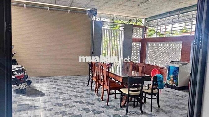 Nhà Chánh Mỹ mỹ hảo 1 có 3 phòng ngủ full nội thất sân ô tô, thủ dầu