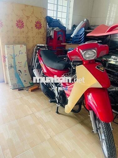 Suzuki RGV