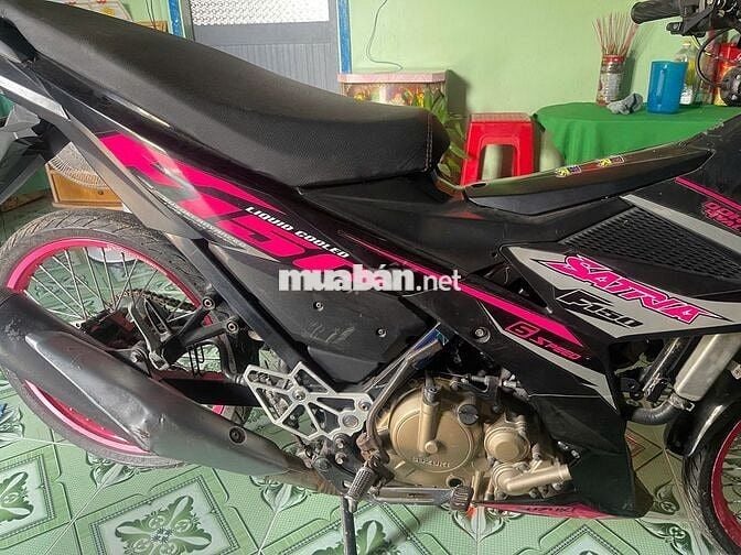 Suzuki Satria 6 cấp Đen hồng