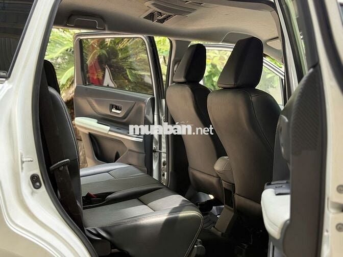 Veloz Cross Top 2023, chất xe đẹp, chủ giữ kỹ