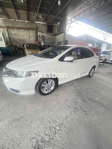 Honda City 2014 Trắng 5 chỗ