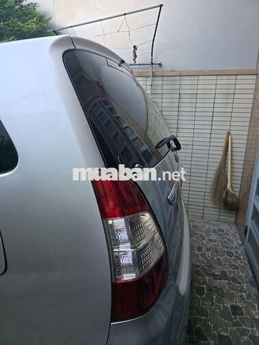 Toyota Innova 2013 Số sàn Bạc 7 chỗ