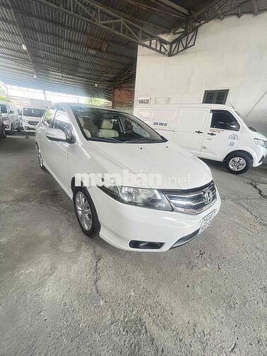 Honda City 2014 Trắng 5 chỗ