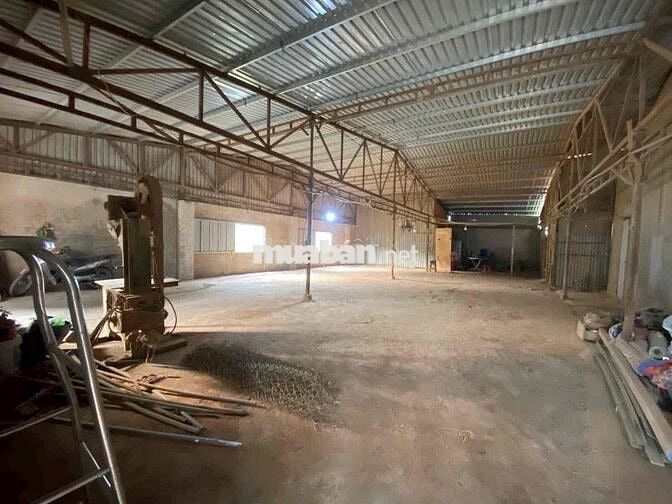 CHO THUÊ KHO 300m2 10TRIỆU - ĐIỆN 3PHA - ĐƯỜNG XE TẢI