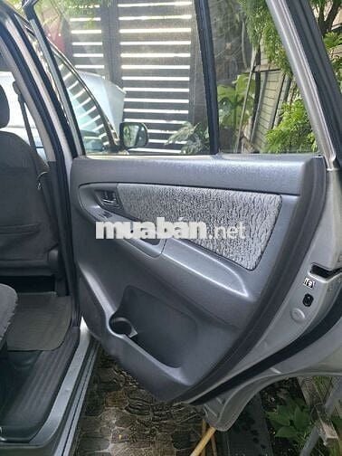 Toyota Innova 2013 Số sàn Bạc 7 chỗ