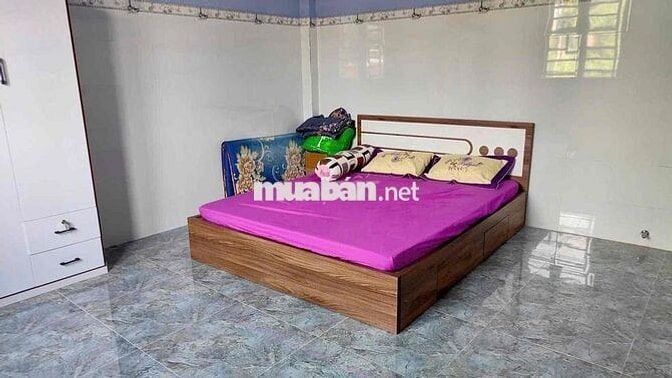 Nhà Chánh Mỹ mỹ hảo 1 có 3 phòng ngủ full nội thất sân ô tô, thủ dầu