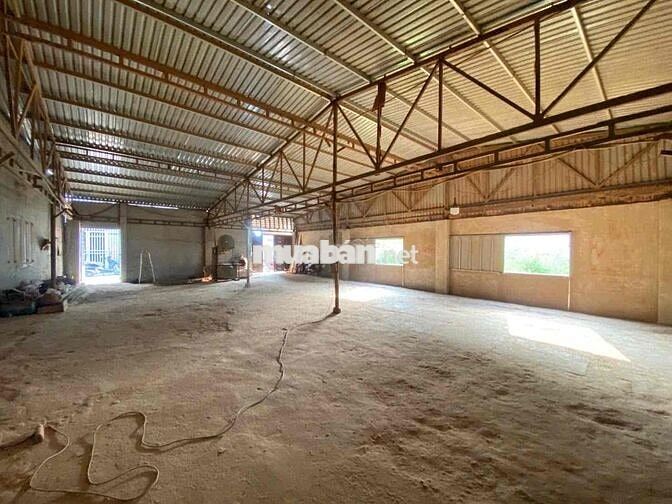 CHO THUÊ KHO 300m2 10TRIỆU - ĐIỆN 3PHA - ĐƯỜNG XE TẢI