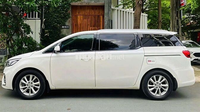 Bán xe SEDONA SX 2021 bản full mới 90%