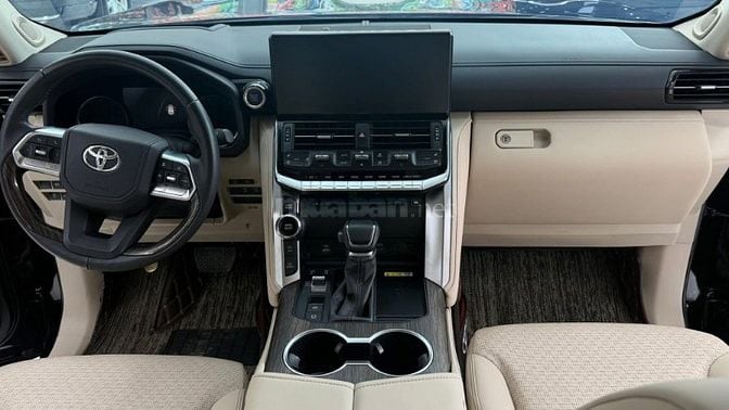 Bán Land Cruiser LC300 sản xuất 2024, sơn Zin 100%.