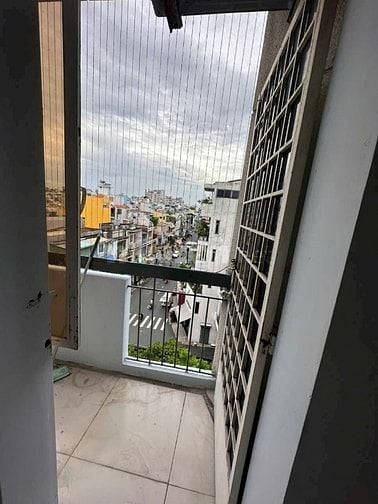 Cho thuê chung cư giá rẻ quận Phú Nhuận, căn góc 100m2