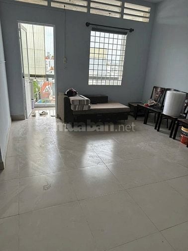 Cho thuê chung cư giá rẻ quận Phú Nhuận, căn góc 100m2
