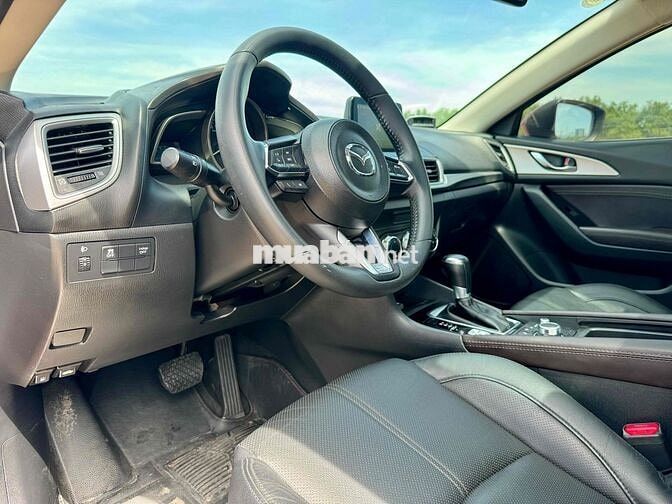 Mazda 3 1.5L Facelift 2017 Đỏ 22000 km