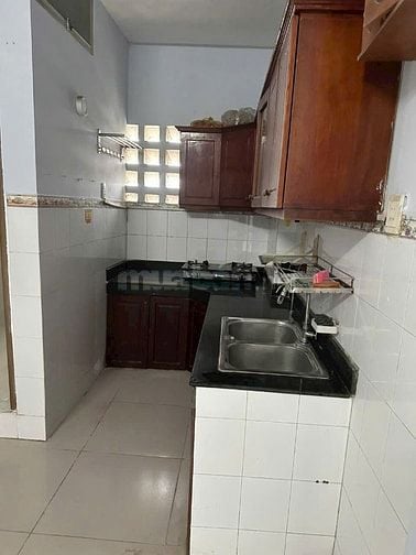 Cho thuê chung cư giá rẻ quận Phú Nhuận, căn góc 100m2